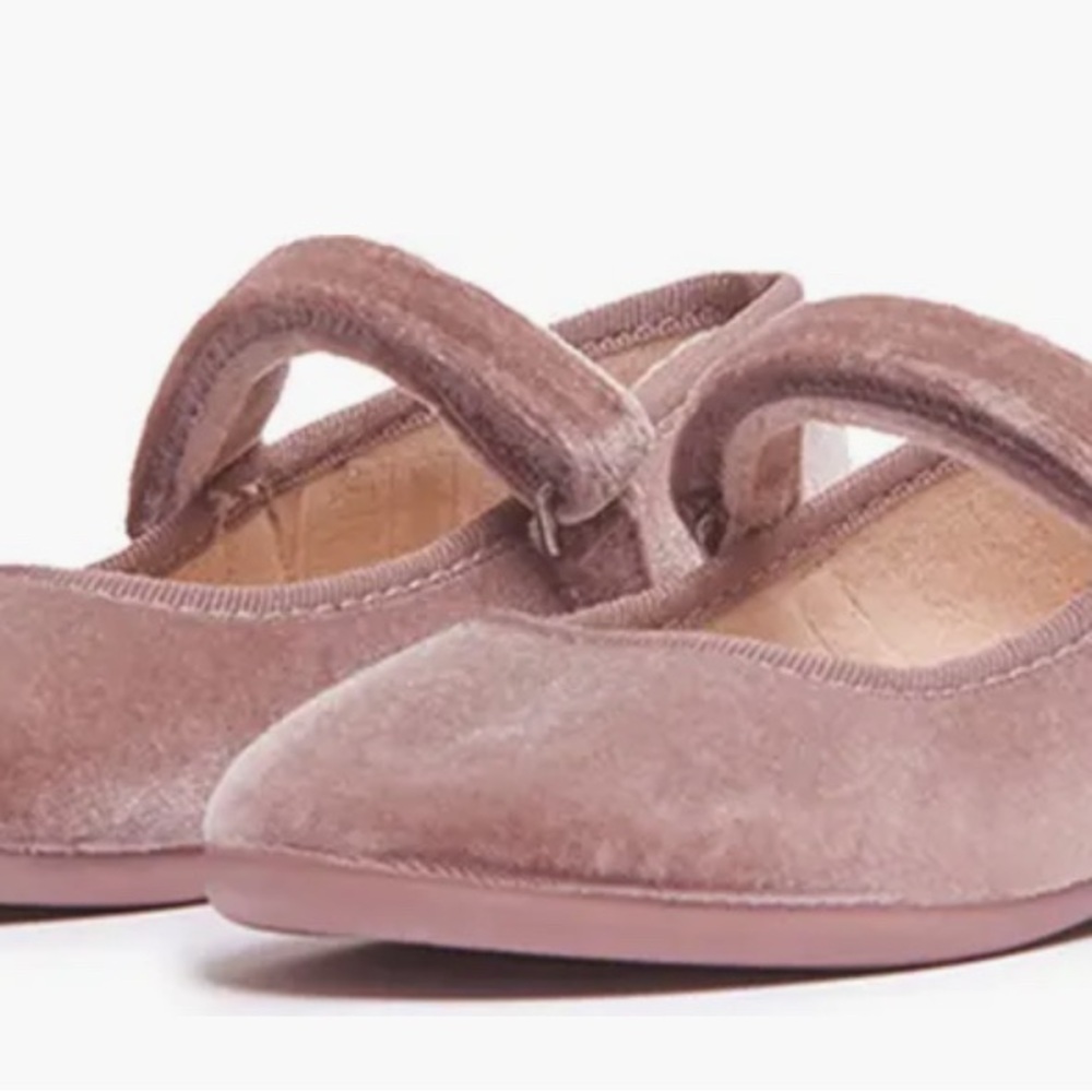 Childrenchic Velvet Mary Jane Flats in Mauve sz 26 Dusty Rose